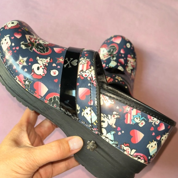Tokidoki Paramour Kawaii CLOGS Koi by Sanita nursing shoes 38 HTF toki doki - Picture 3 of 6